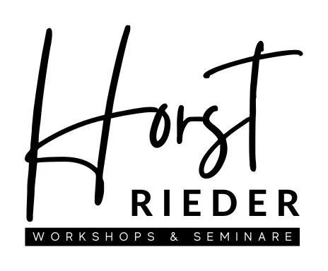 Dieselbe Wortmarke, Unterzeile „Workshops & Seminare" — ein Zeichen, zwei Geschäftsfelder